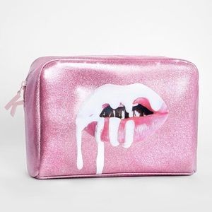 💕KYLIE JENNER BIRTHDAY COLLECTION MAKEUP BAG💕